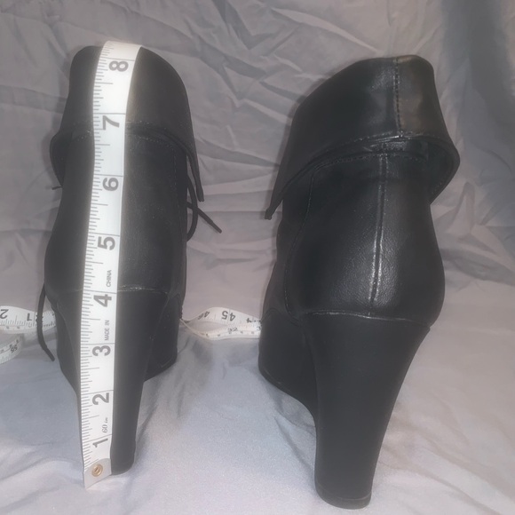 lace up booties with 4” heel W10 Fiona ‘Tenley’ - Picture 4 of 6